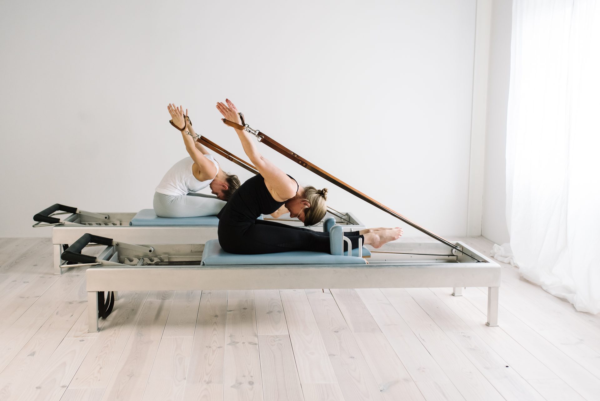 Reformer Pilates oefening — Just Pilates Woerden